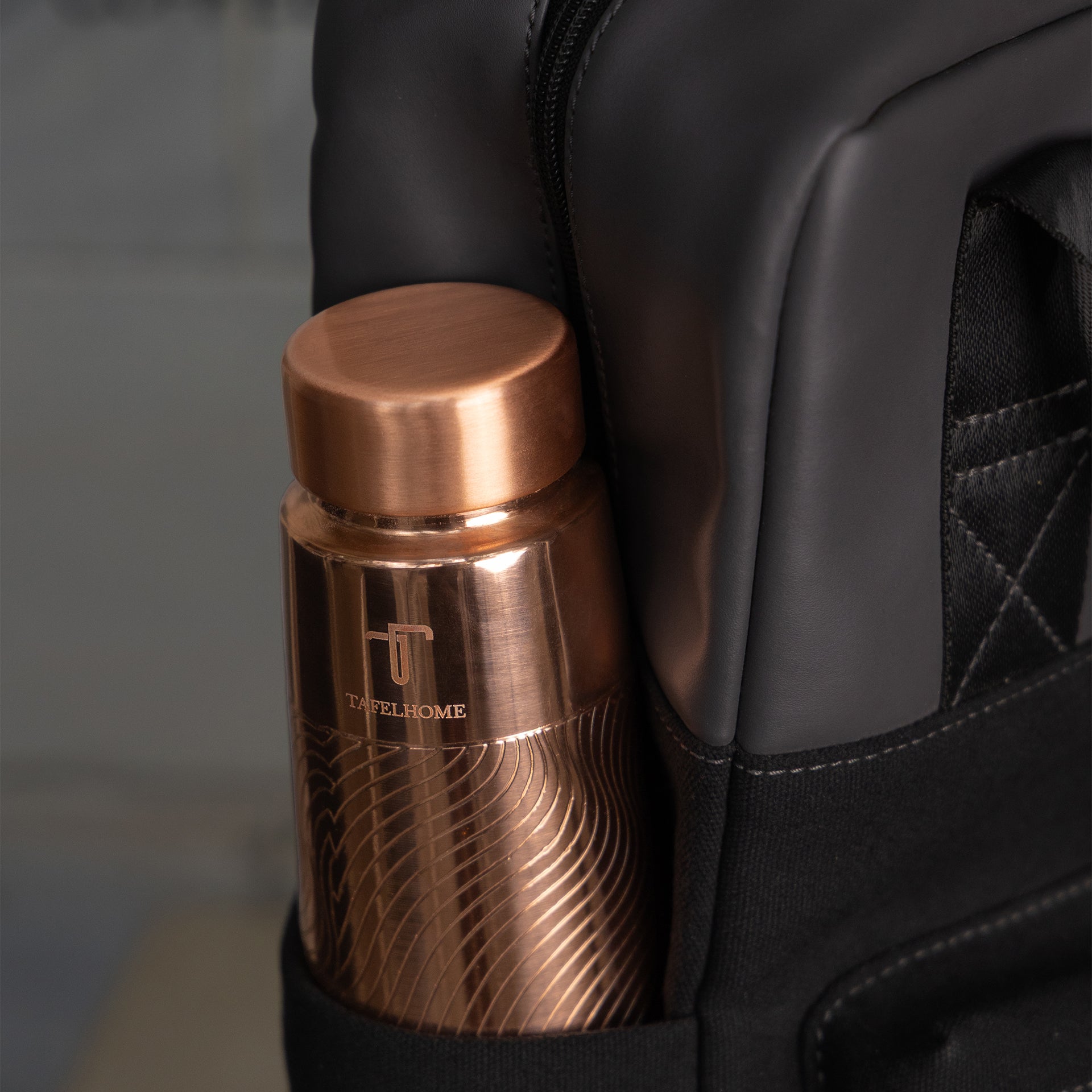 GLOSSY ETCHED SWIRL | 900 ML